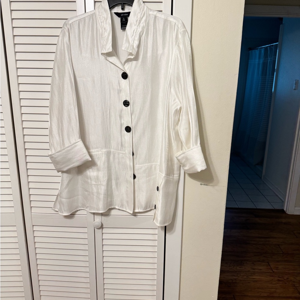 Ali Miles Ivory Textured Blouse